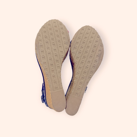 Charles David Navy polka dot wedges size 9 - Picture 6 of 10